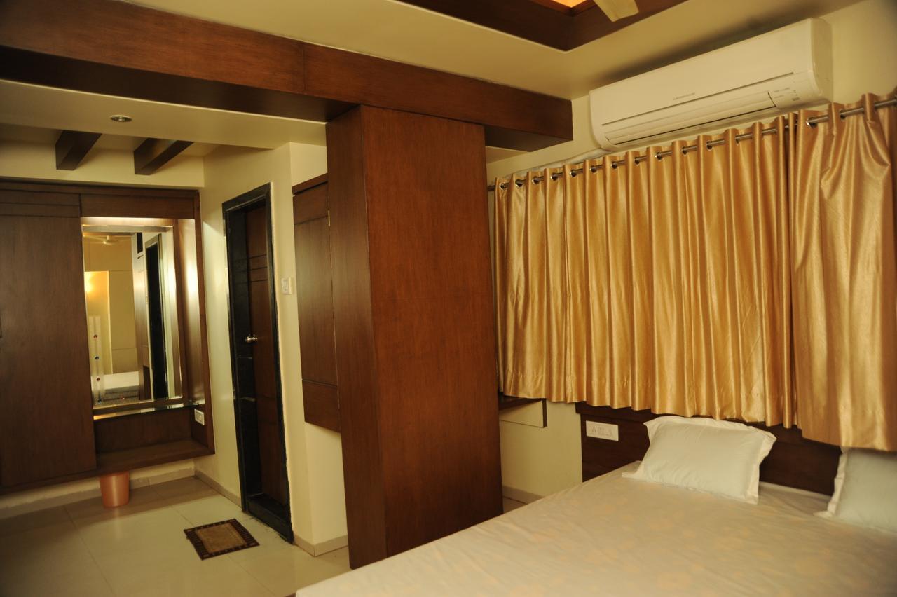 Tulsi Motel Nadiād Quarto foto